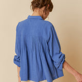 INDI & COLD - Leah Pleated Shirt - Azul Klein