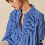 INDI & COLD - Leah Pleated Shirt - Azul Klein