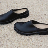COMMONPLACE  ESSENTIALS - Commonplace x Mckinlays  Anderson slip on - Brown