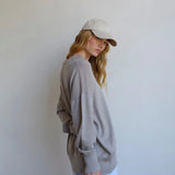 COMMONPLACE ESSENTIALS - Washington Merino V-Neck - Beige