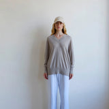 COMMONPLACE ESSENTIALS - Washington Merino V-Neck - Beige