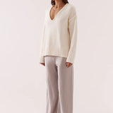 SOVERE / - Lane Plunge Sweater - Cream