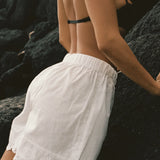 COMMONPLACE ESSENTIALS - Alba Short - White