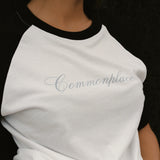 COMMONPLACE ESSENTIALS - Cursive Raglan T-Shirt - Black/White
