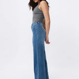 KIREINA - Farrah Jean - Dakota Wash