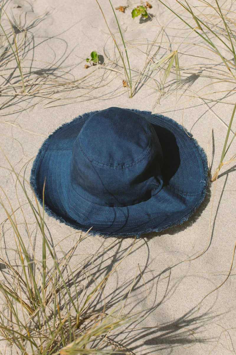 Marlow - Linen Bucket Hat - Chambray