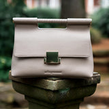 ARLINGTON MILNE - Payton Handbag - Chalk