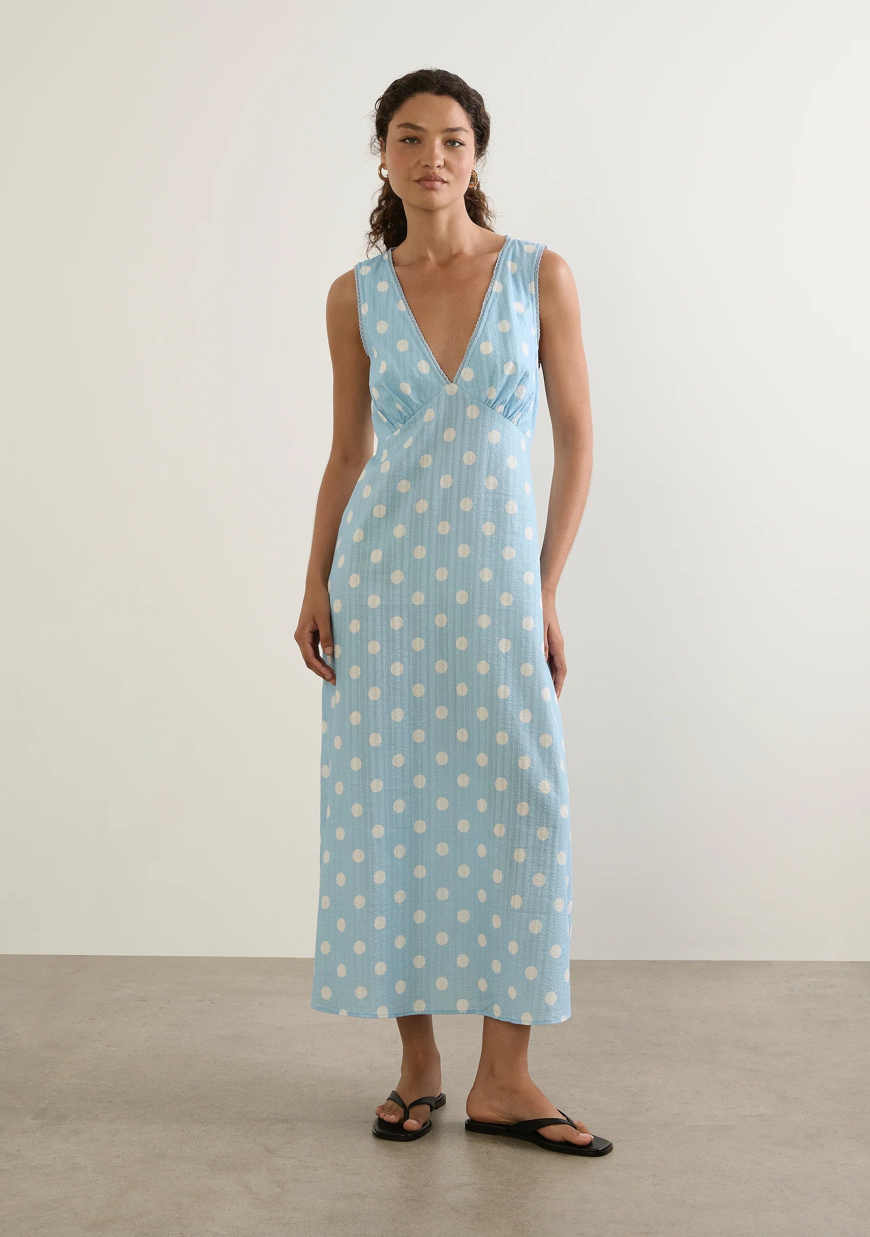 AUGUSTE - River Midi Dress - Sky Blue Polka Dot Gigi Belle Boutique AUGUSTE - River Midi Dress - Sky Blue Polka Dot Gigi Belle Boutique