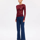 KIVARI - Victoria Lace Top - Plum