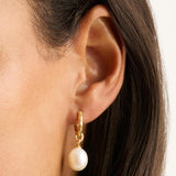 BY CHARLOTTE - Embrace Stillness Pearl Hoops | Gold