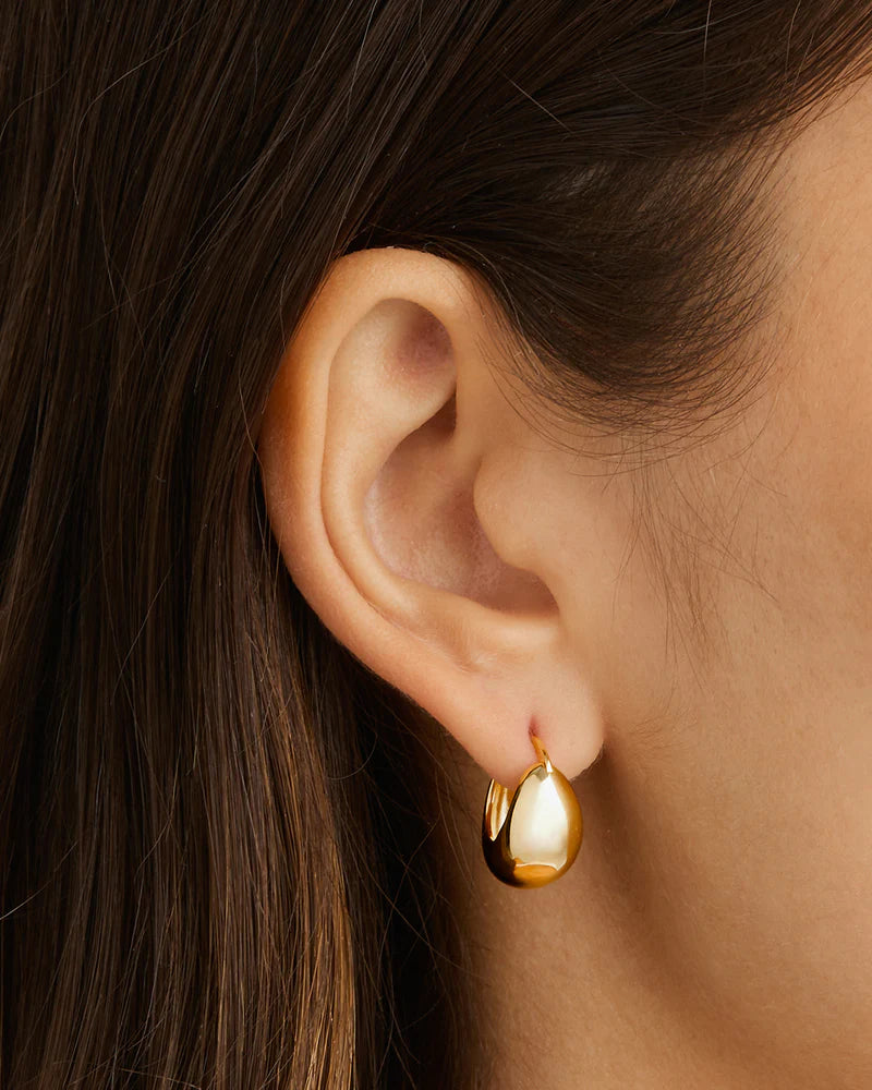 BY CHARLOTTE - Sunkissed Small Hoops - Gold