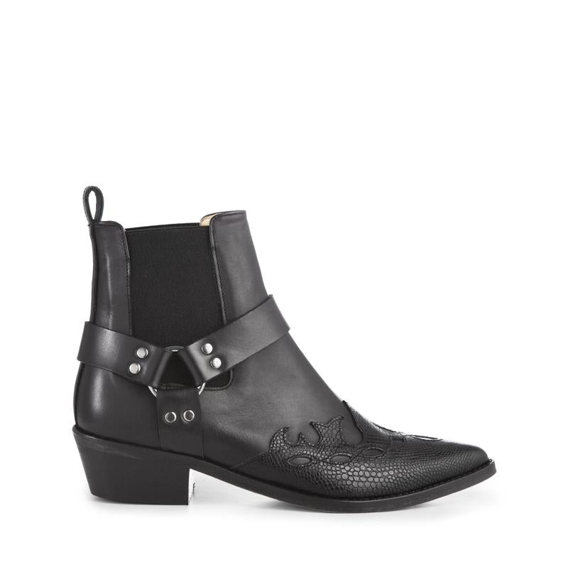 Ivy Lee Terry Boots - Black