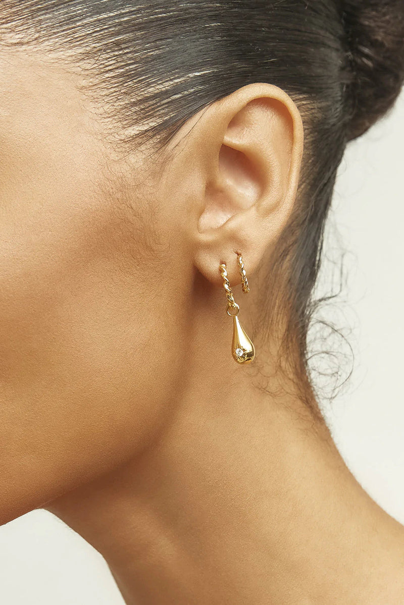 Brie Leon - Twist Sleeper Earrings - Gold
