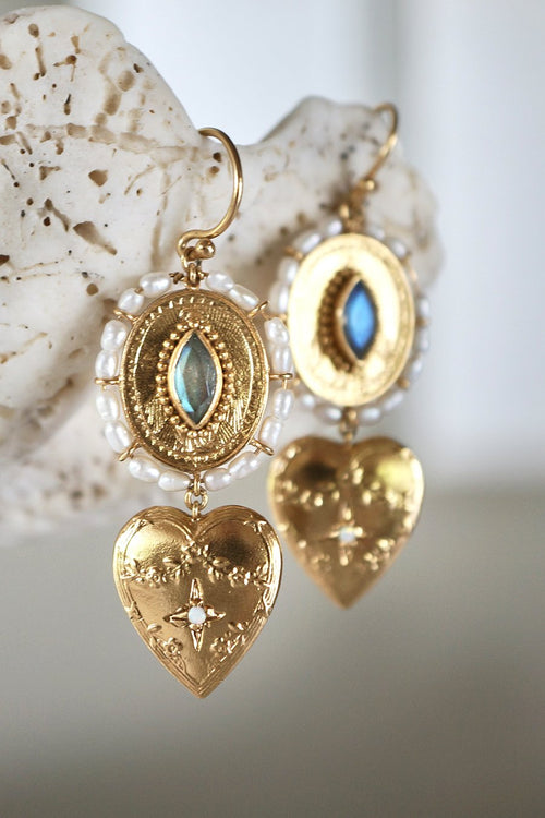 Monsieur Blonde - French Kiss Earrings