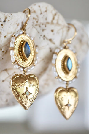 Monsieur Blonde - French Kiss Earrings