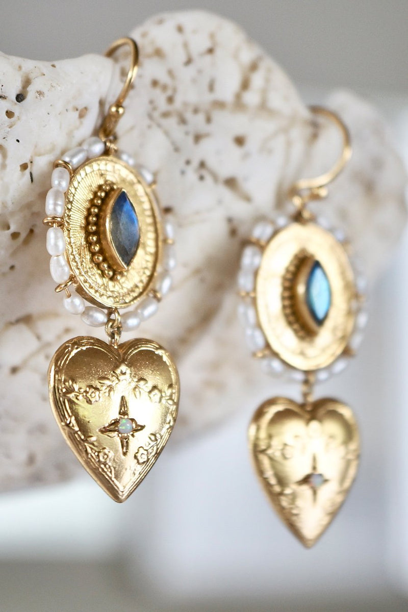 Monsieur Blonde - French Kiss Earrings