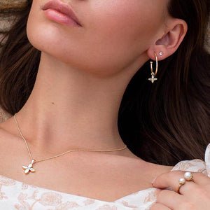 Murkani - Medium Clover Hoops - Gold